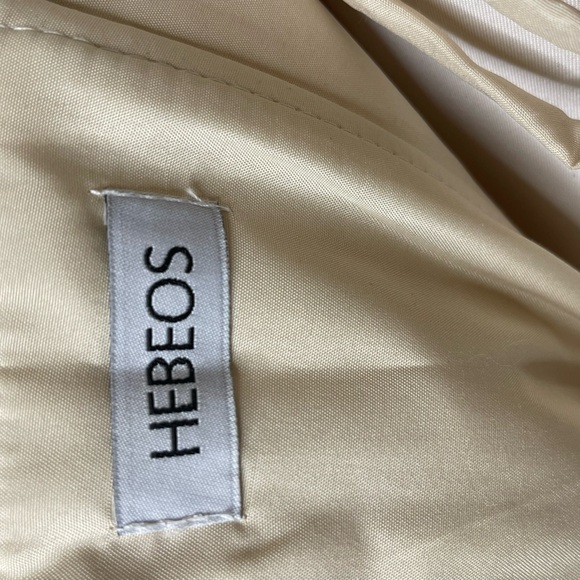 Hebeos Elegant Lace Dress in White and Cream - Picture 5 of 7